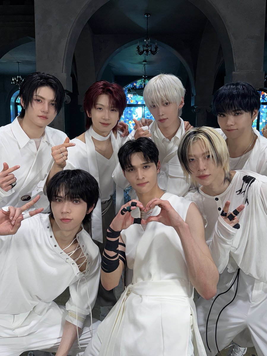 _AMPERSANDONE_'s tweet image. [📸] 잇다 ITTA 'GOD' Visual Performance Video

🔗 youtu.be/cfuCurisdAQ

#앰퍼샌드원 #AMPERSANDONE #DEFINITION #GOD