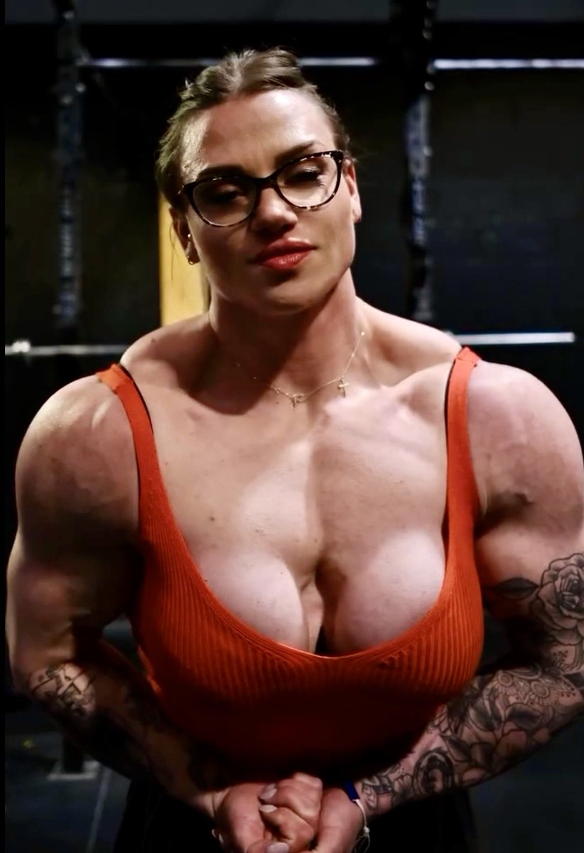 all_about_gym's tweet image. Only one wins... whose delts you choosing?💪

#muscle #musclemommy #womenbodybuilders #femalemuscle #delts #ipl 
#femalebodybuilders #musclegirl #gymwear #DíaDelLibro #Łatwogang #gymmotivation