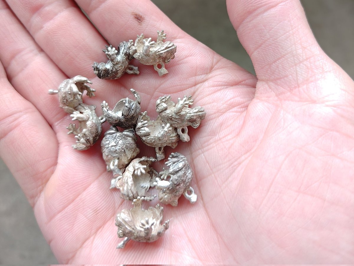 アウトプットジュエリー。次回は5月3.4.5日土岐美濃焼まつり、桃116です。 tweet media