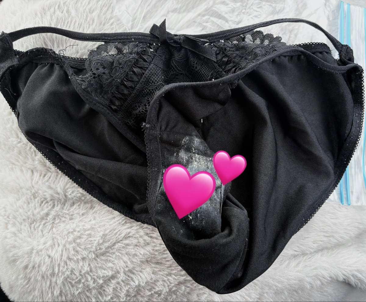 なな🖤 tweet media