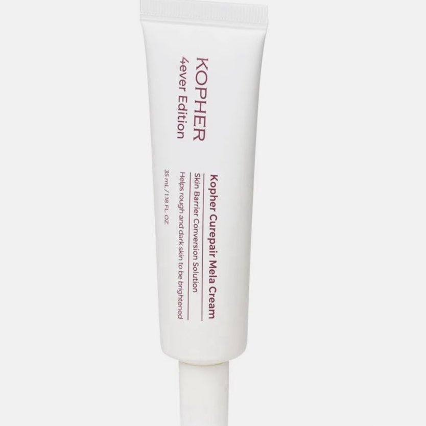 gyozanohitodesu's tweet image. 一度使うと家に在庫がないと不安になる魔法のクリームKOPHER！！！
ニキビできた時、肌荒れした時はもちろん、DT速攻治したい時やファンデに混ぜて使ったり、用途ありすぎてすぐなくなる🤣

メラクリーム
→フィニッシュクリームに名前が変わったよん🎶

使い続けると感動します。