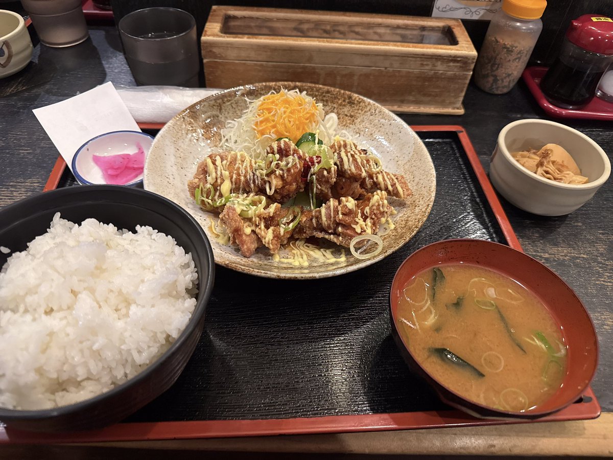 久々の万吉食堂さんで