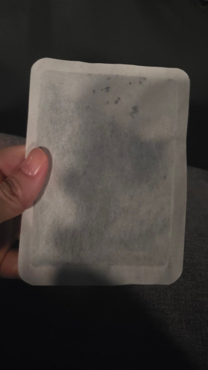 天気予報の表示では15℃…風があるので寒い。。持ってきてて良かった…ウルトラライトダウンとカイロ。露出してる手は冷え冷え。