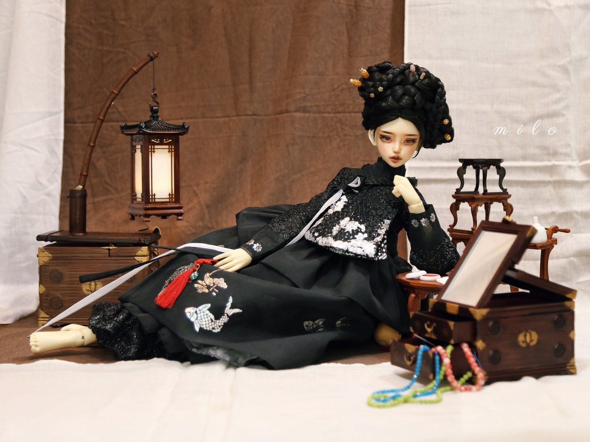 경대랑 기와등 덕분에 
한양 돈 다 긁어모은 마님 느낌.😭💰