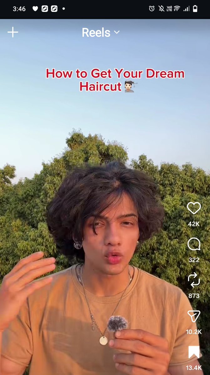 Agar maine same haircut or clean shave rakh liya toh mera baap mujhe ghar se nikal dega or mere dost mujhe chakka bol bol ke mar dege bc 😭