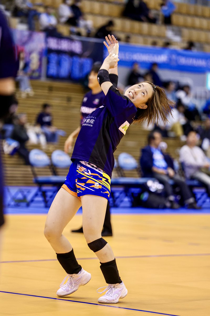 tora_sanada's tweet photo. 2025.10.26 シゲトーアリーナ　東レアローズ滋賀vs岡山シーガルズ

#松岡芽生  選手
#東レアローズ滋賀 
#アロじょ 
#アロフォト 
#大同��命svリーグ 
#torayarrowsshiga 
#volleyball https://t.co/9GMUP3Zz6G