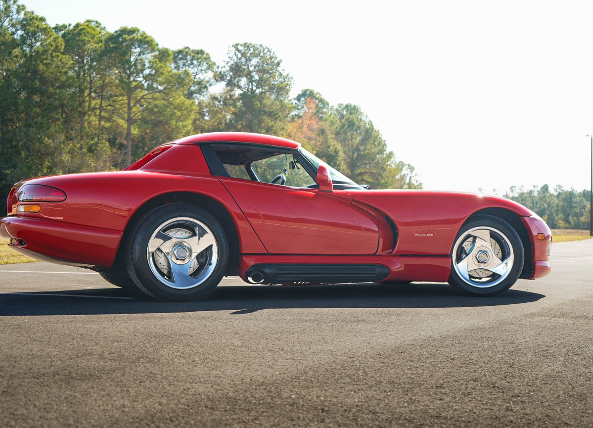 KingOfMopar1's tweet image. 1994 Dodge Viper RT/10 Hennessey Venom 550