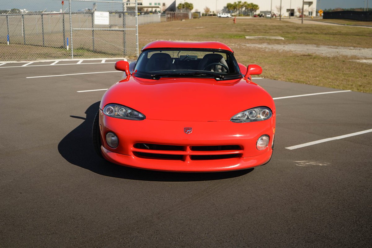 KingOfMopar1's tweet image. 1994 Dodge Viper RT/10 Hennessey Venom 550