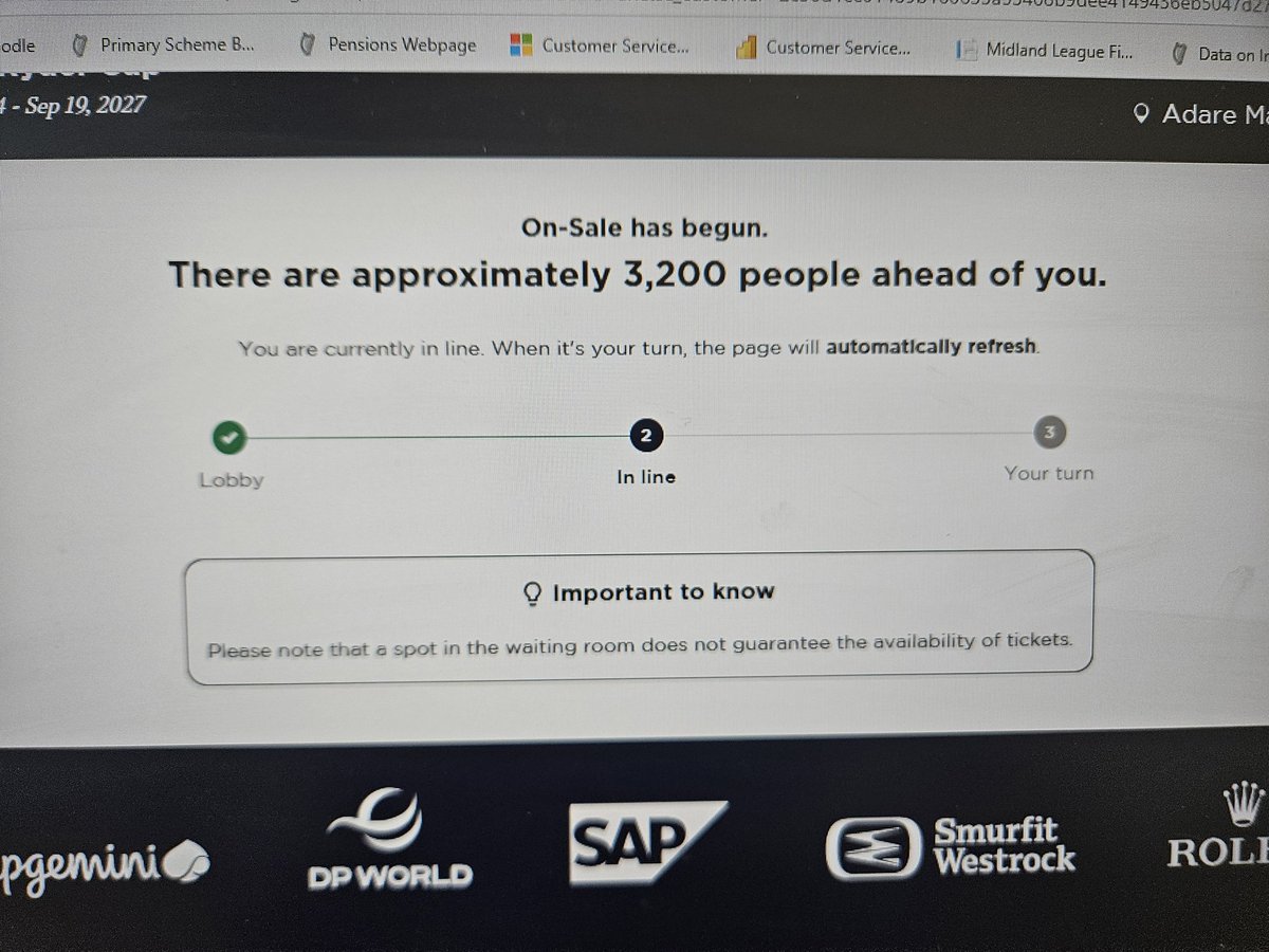 KennyNoonan's tweet photo. @rydercup @RyderCupEurope please help. Im sitting here 20 min and my number hasn't moved. Should I hit refresh or what should I do? https://t.co/50yjzahfxf