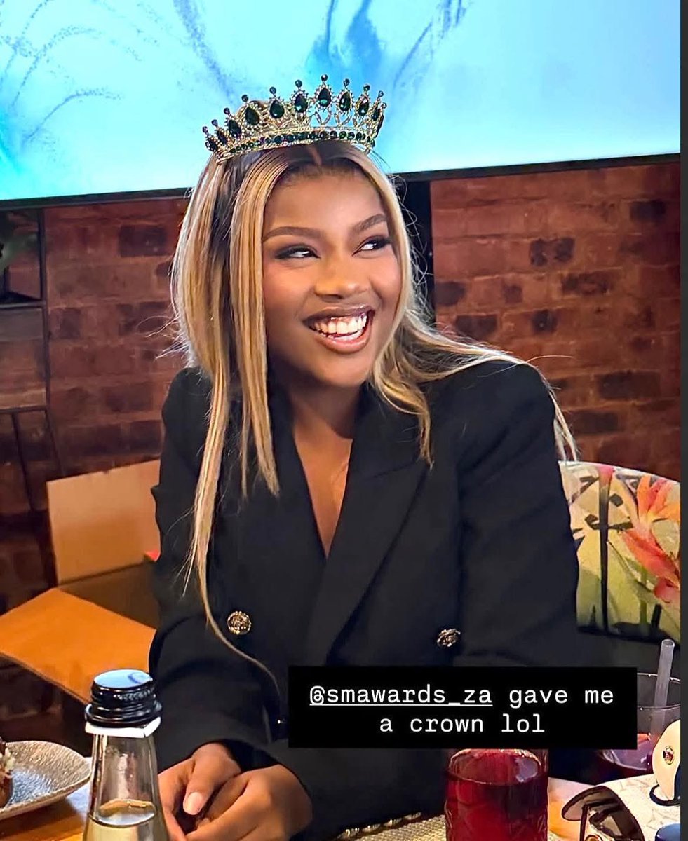 LIEMAUPDATES's tweet photo. No matter how many times our tags are getting reported LLF we are not the types to give up🌸👌our girl has a gig tonight lets push harder ❤️all tags will be on the table

CELEBRITY FRIDAY WITH LIEMA
LIEMA LIVE AT PROPAGANDA
LIEMA X METRO TOMORROW 
#LiemaXPropaganda
#LiemaPantsi https://t.co/bT3mneqV9S