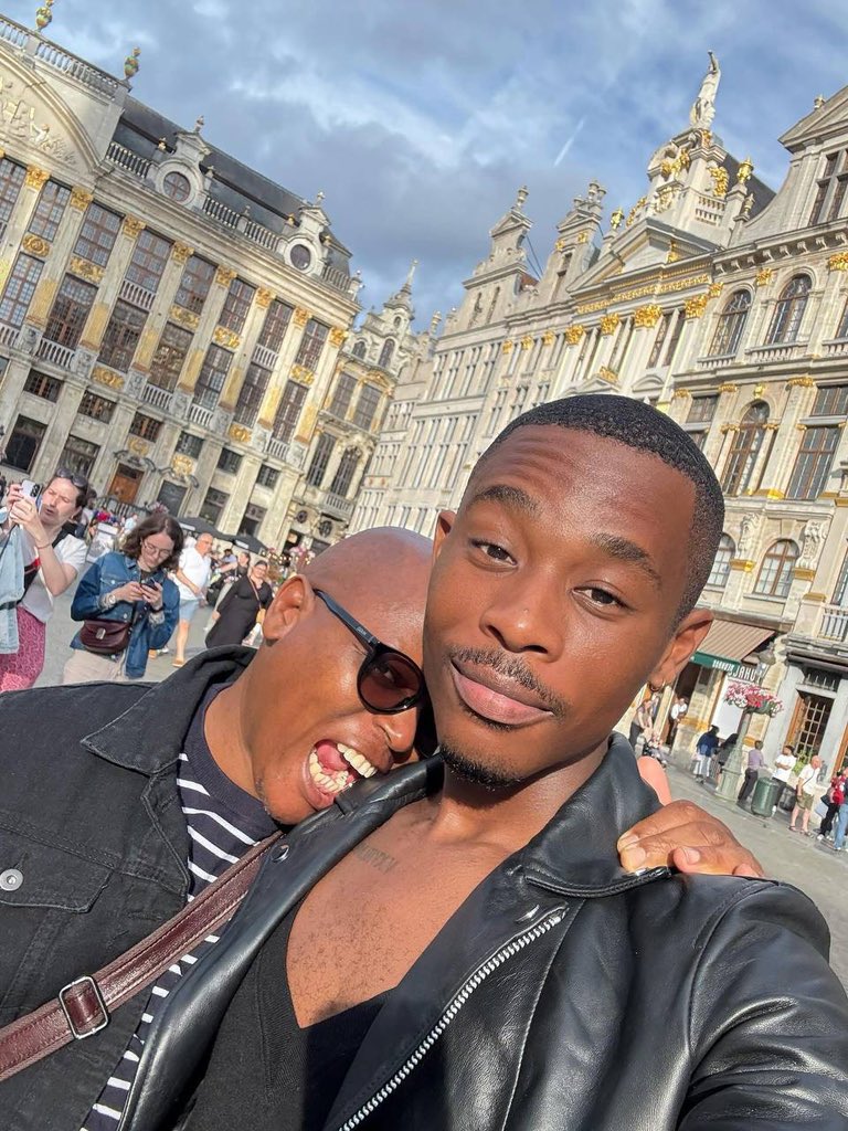 Man’s NOT Barry Roux tweet media