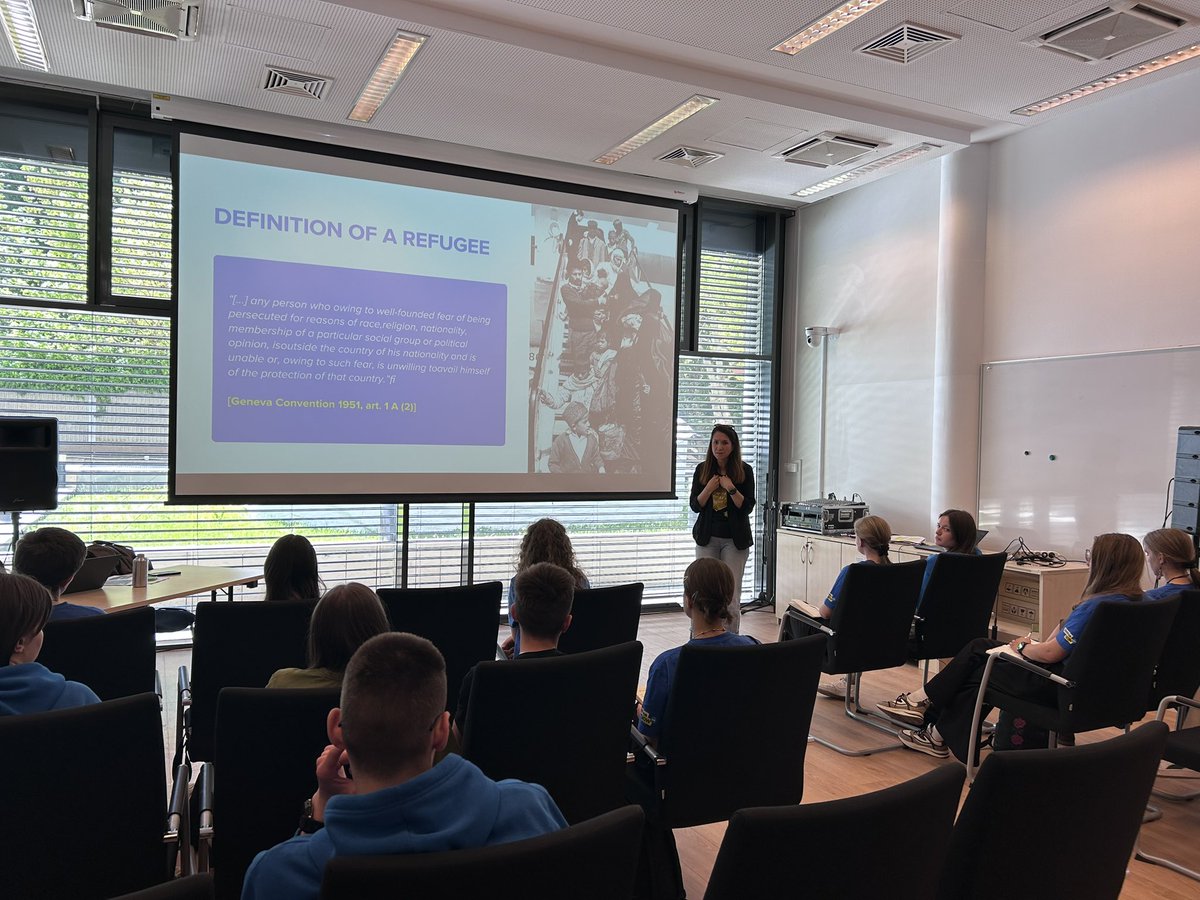 RefugeesCSEE's tweet image. Conversations like this matter! 

Great exchange today with students from the Ukrainian Leadership Academy—one of Ukraine’s leading youth movements 🇺🇦—on UNHCR’s work in Hungary 🇭🇺 and on what it takes to protect and include #refugees.