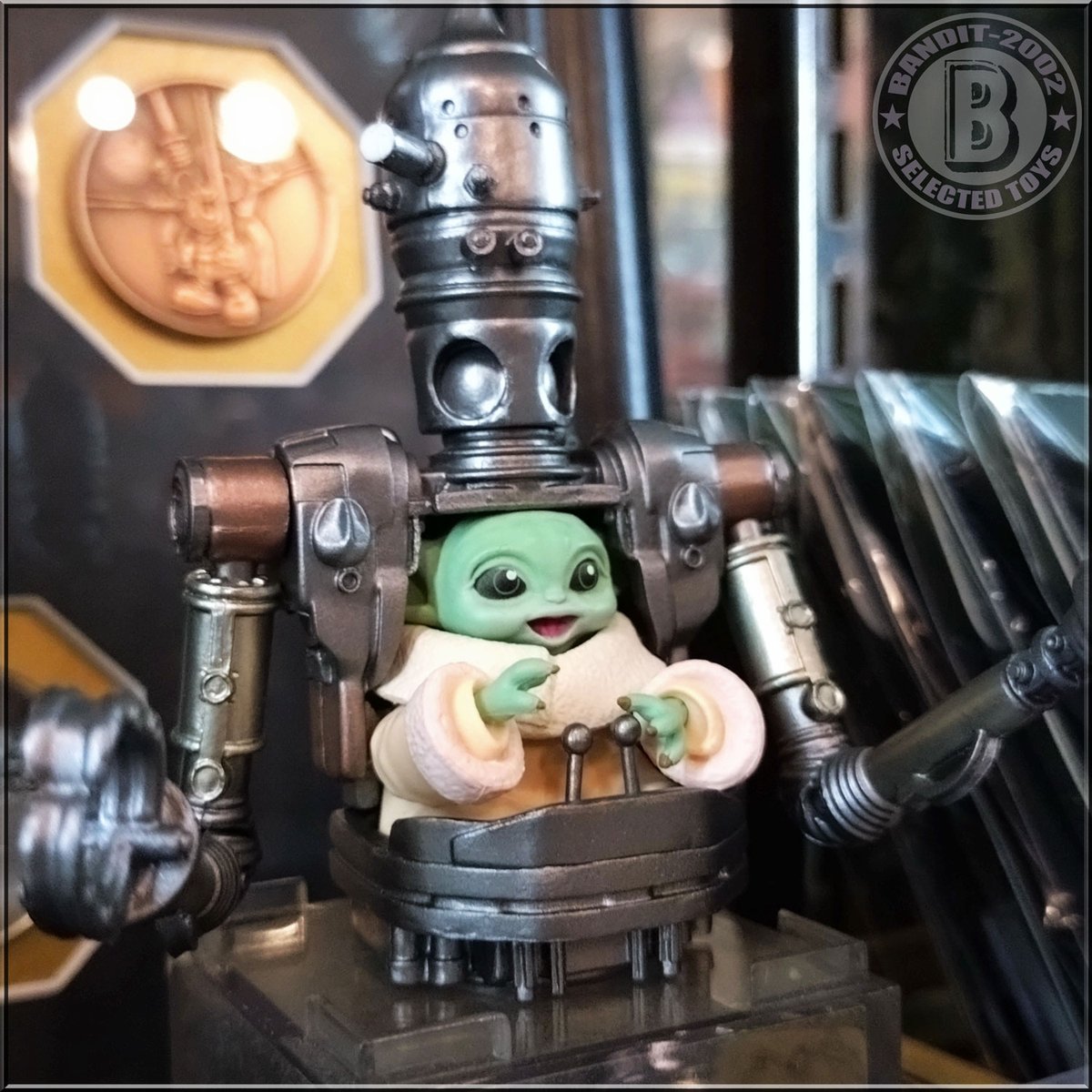 BANDIT_TOYS's tweet image. 【ブログ】映画前に嬉しい再販！タカラトミーアーツ製ガチャ グローグーいっぱいコレクション2☆
IG-12はもちろんグローグーの搭乗可能◎
いろいろパーツを入れ替えて飾れる可愛いフィギュア、ぜひコンプしてくださいね💚
banditqueeeen.blog.fc2.com/?no=4307
#スターウォーズ #マンダロリアン #Starwars