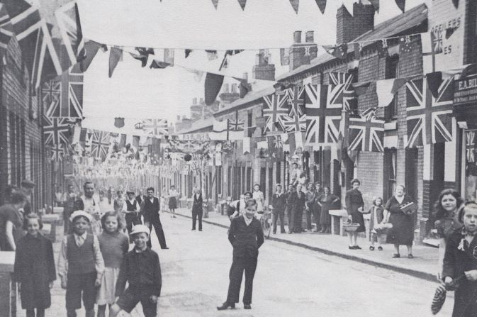 Tom Harwood tweet media