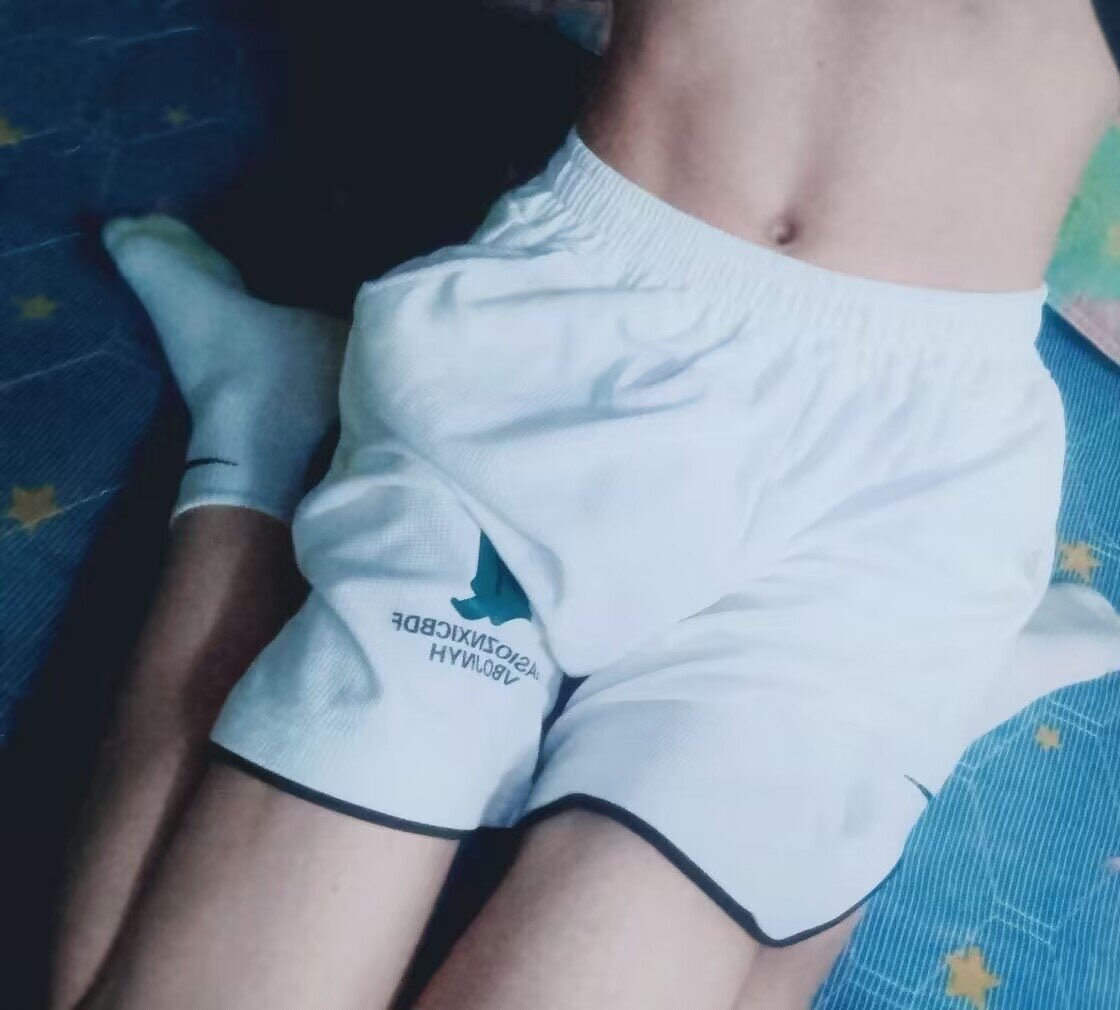 Tangbeiyc's tweet photo. #gay #白袜 https://t.co/u5DU0qADrt