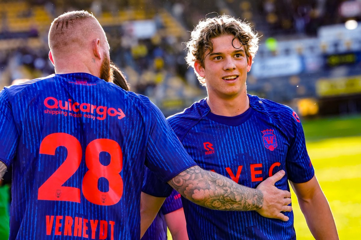 De Eerste De Beste tweet media