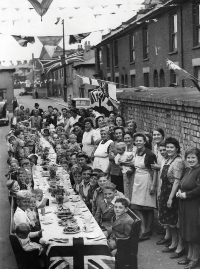 Tom Harwood tweet media