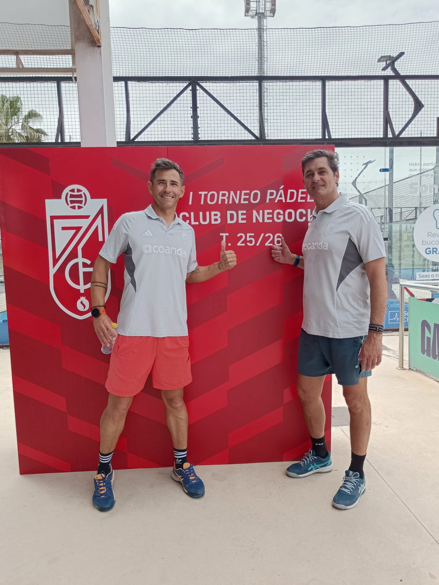 Coanda_kyo's tweet image. Participamos en el I Torneo de Pádel del #ClubDeNegocio del @GranadaCF 🎾

Una jornada que combinó deporte y networking entre empresas, generando nuevas conexiones y oportunidades. 

#Networking #Kyocera #Coanda #GranadaCF #Pádel
