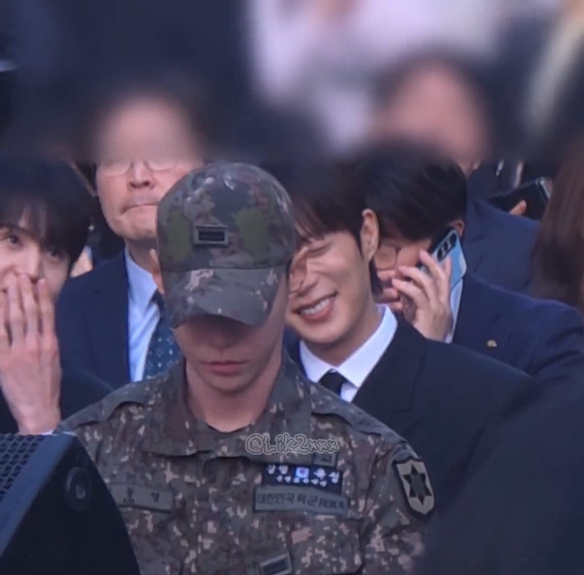 소바 tweet media