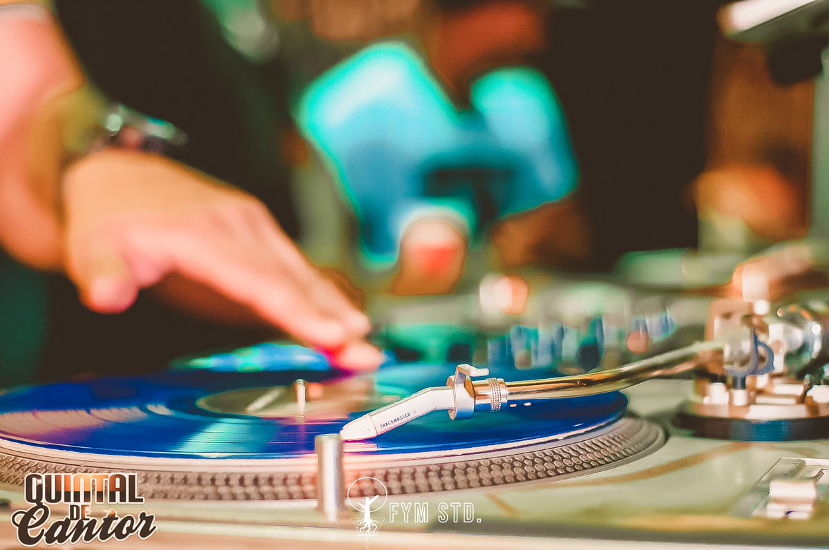 infocoproducao's tweet image. シンガーの裏庭  
#photography #photooftheday 
#ファインダー越しの私の世界 
#写真好きな人と繋がりたい