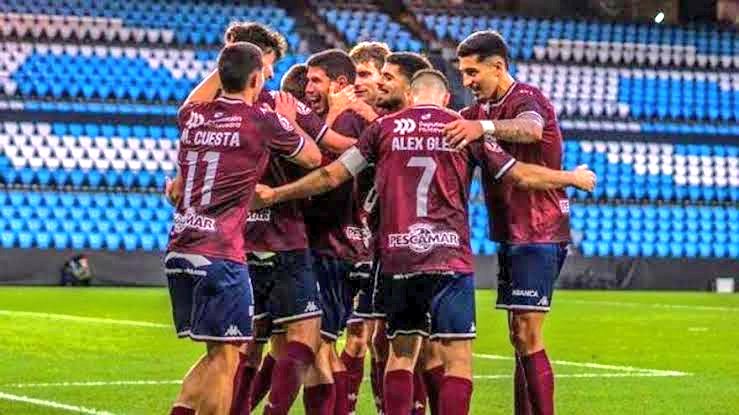 Somos do Pontevedra dende pequeniños. 🦴

#HayQueRoelo