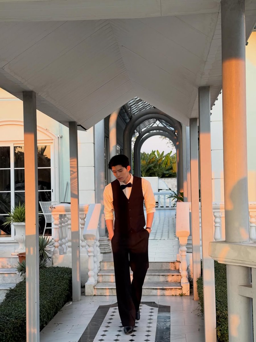 flore🦉 tweet media