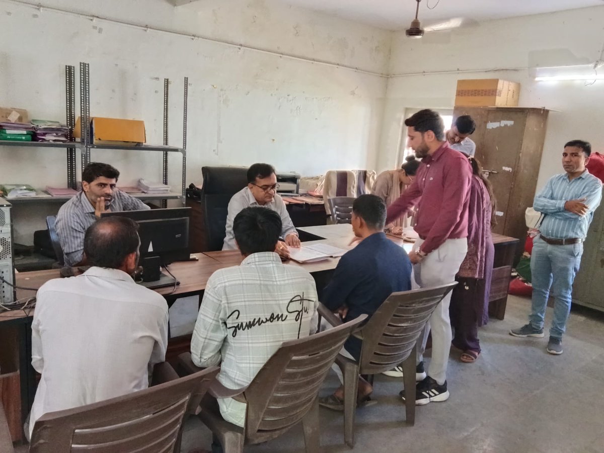 આજરોજ ચુડા તાલુકાના નવી મોરવાડ ગ્રામ પંચાયત કચેરીના તલાટીની સામાન્ય દફતર તપાસણી કરવામાં આવી.