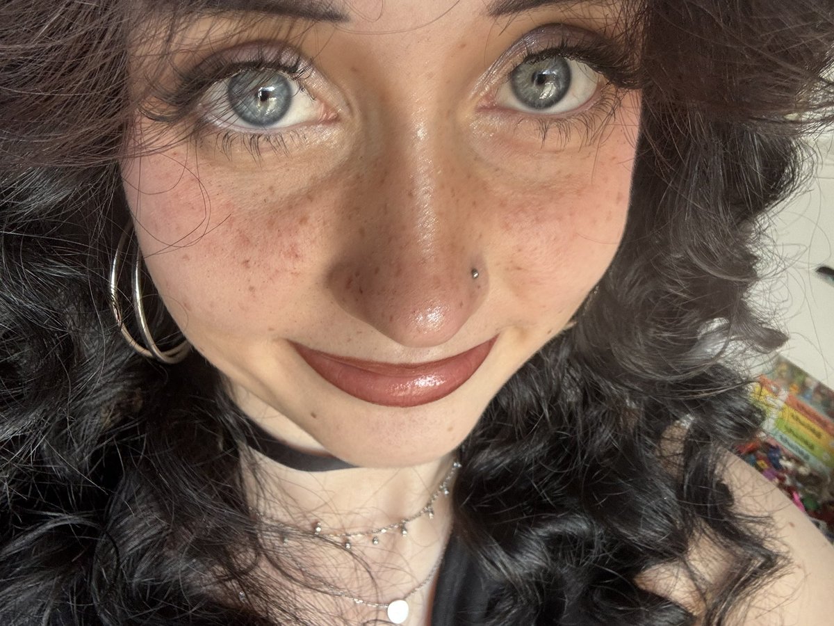 Mel 🐇 tweet media