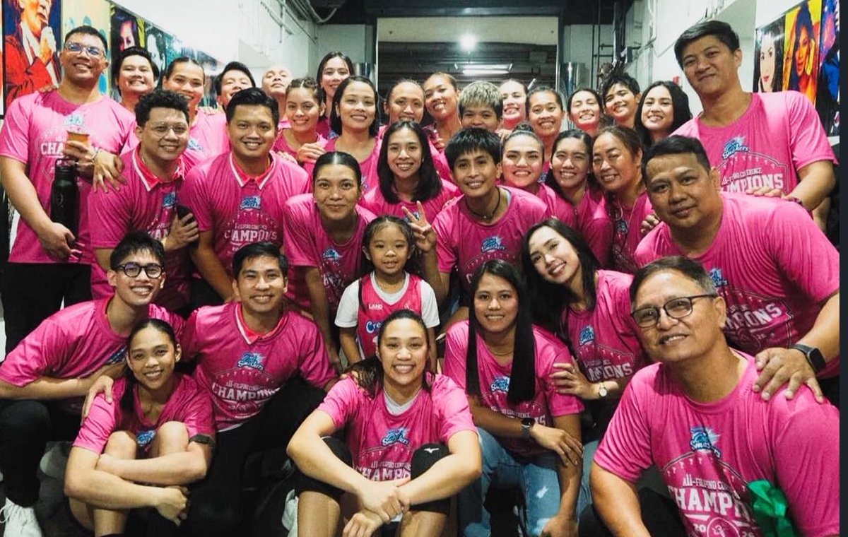 QueenChillin 👑✨ tweet media