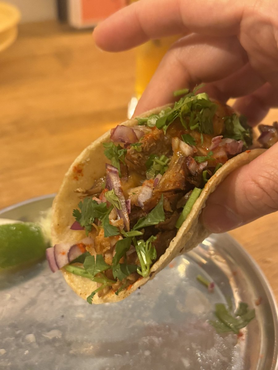 キューバサンドとタコスな金曜日(🍺•᎑•🍺)