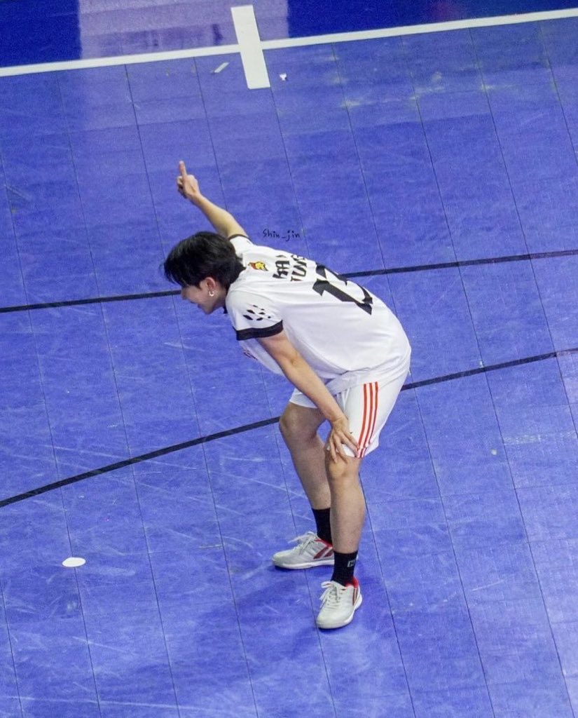 mel 🌷⌛️ tweet media