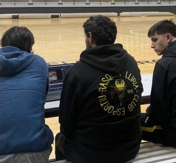 GM_Scout's tweet photo. 📣🗣️ @JaviVilaplana43 pre-eliminatoria 2FEB:

“En nuestra metodología el vídeo es básico construyendo la semana.
El análisis post partido; el quality data que extraemos con GM Scout; clips para las reuniones, hasta el plan de partido
Muy fácil de integrar e intuitiva de utilizar” https://t.co/mKrIqJ4E4z