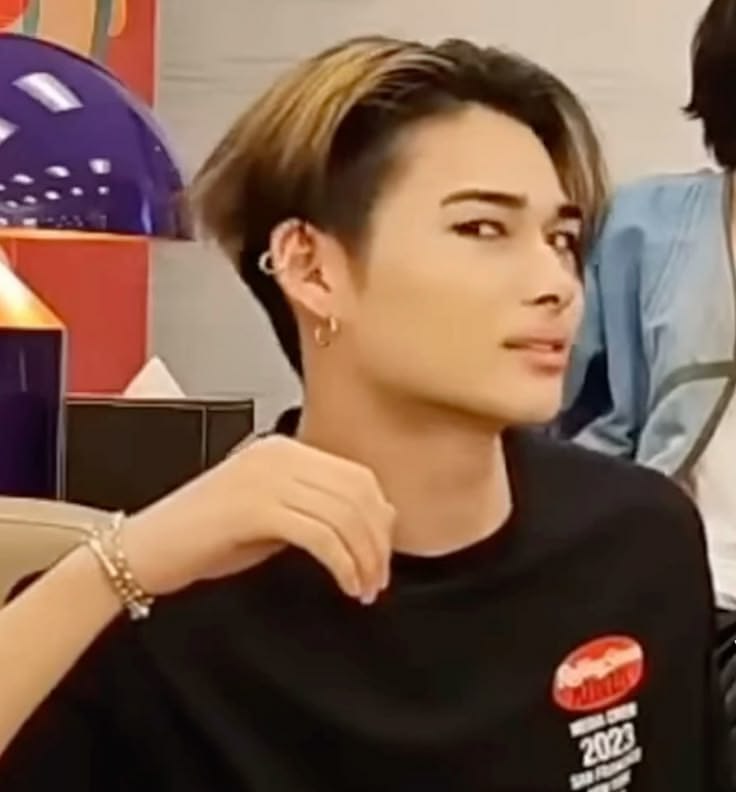 𝓩 ⁷ʚ🍓ɞ tweet media