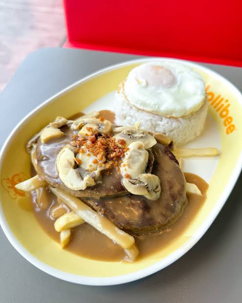 Aly 🌸| ⏾ ♥︎ ⋆˚࿔ tweet media