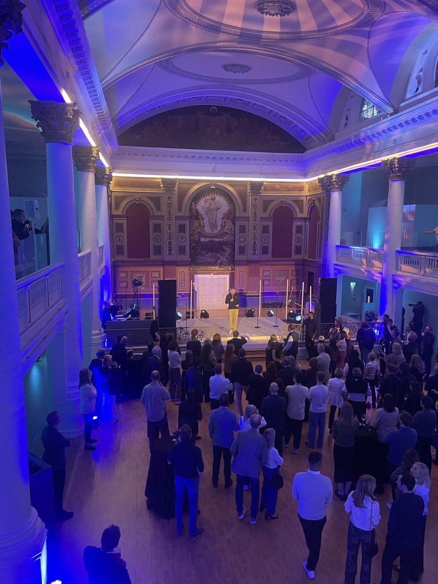 EvolvingPatient's tweet photo. Welcome back @GreenhouseSport! Looking and sounding fabulous thanks to brilliant team &amp; @BoyGeorge https://t.co/egwvCTvq96