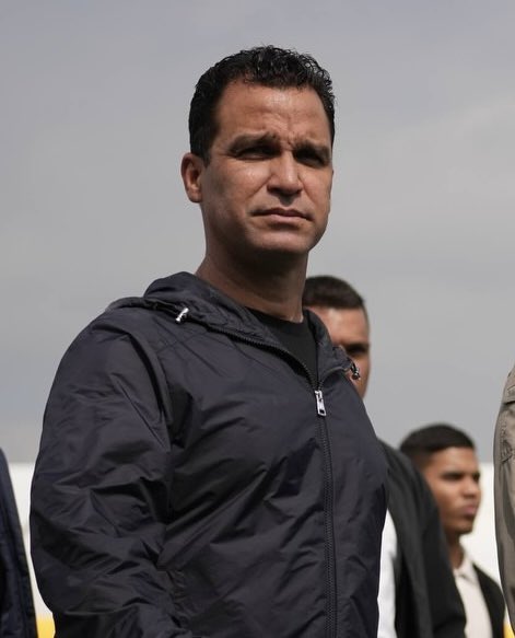 freddyzur tweet media