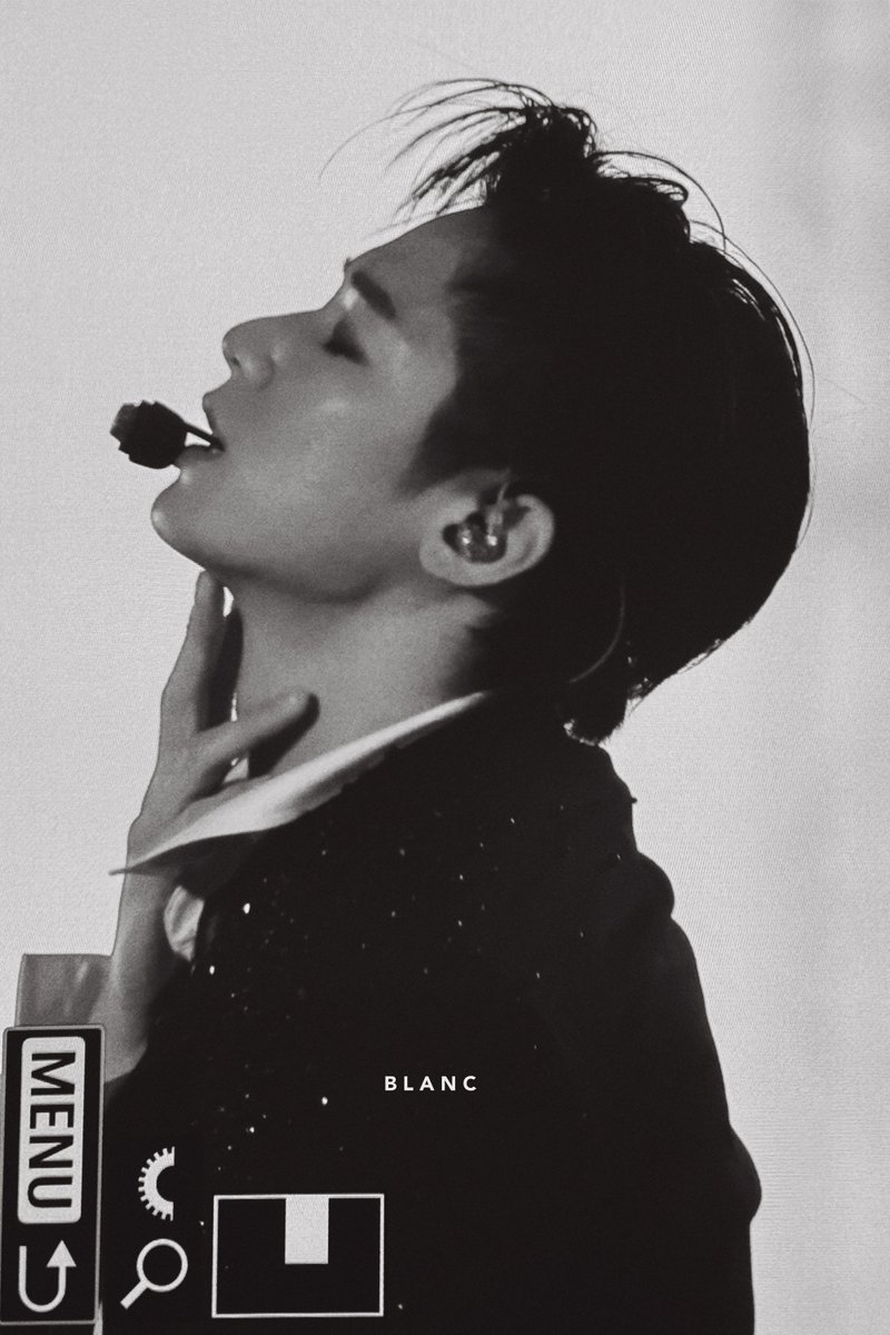 blanc tweet media