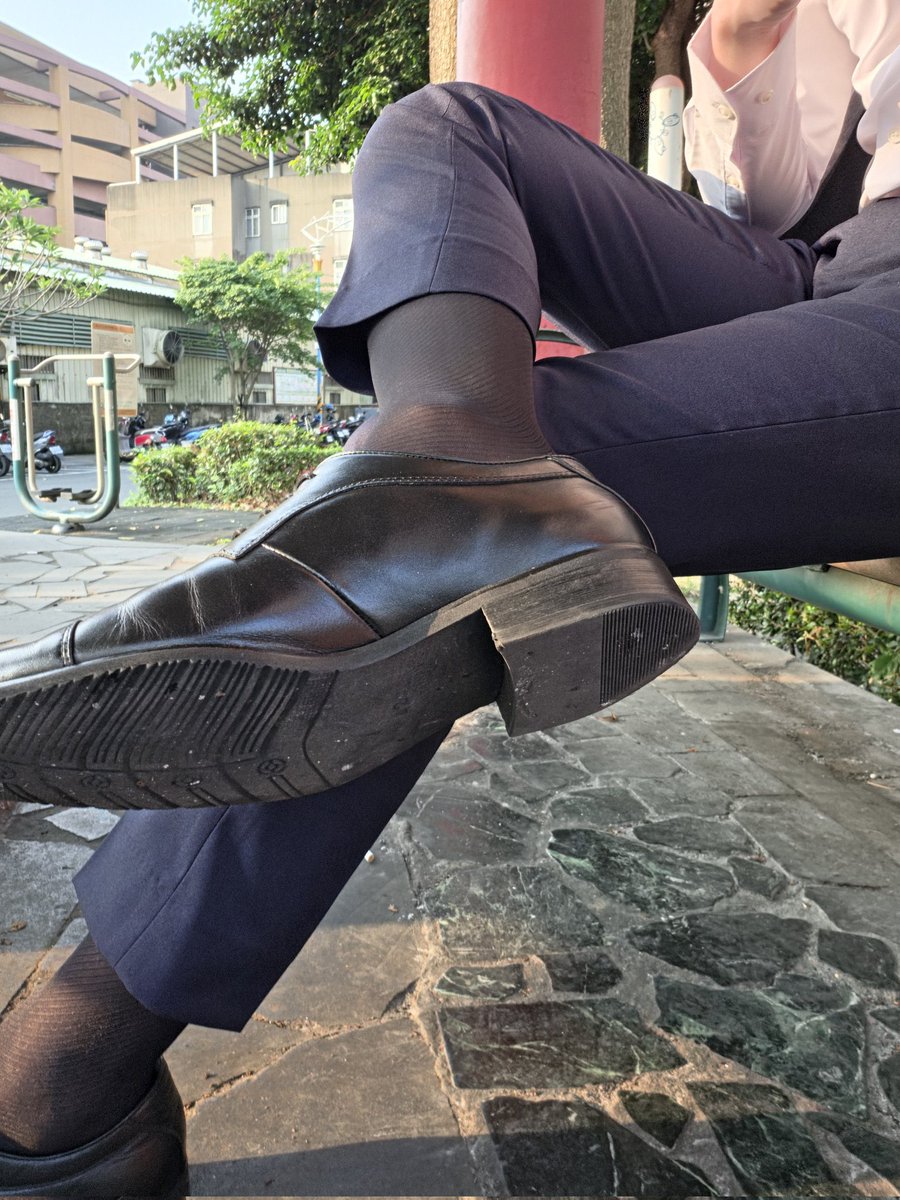 Bò lại liếm đi nè👞