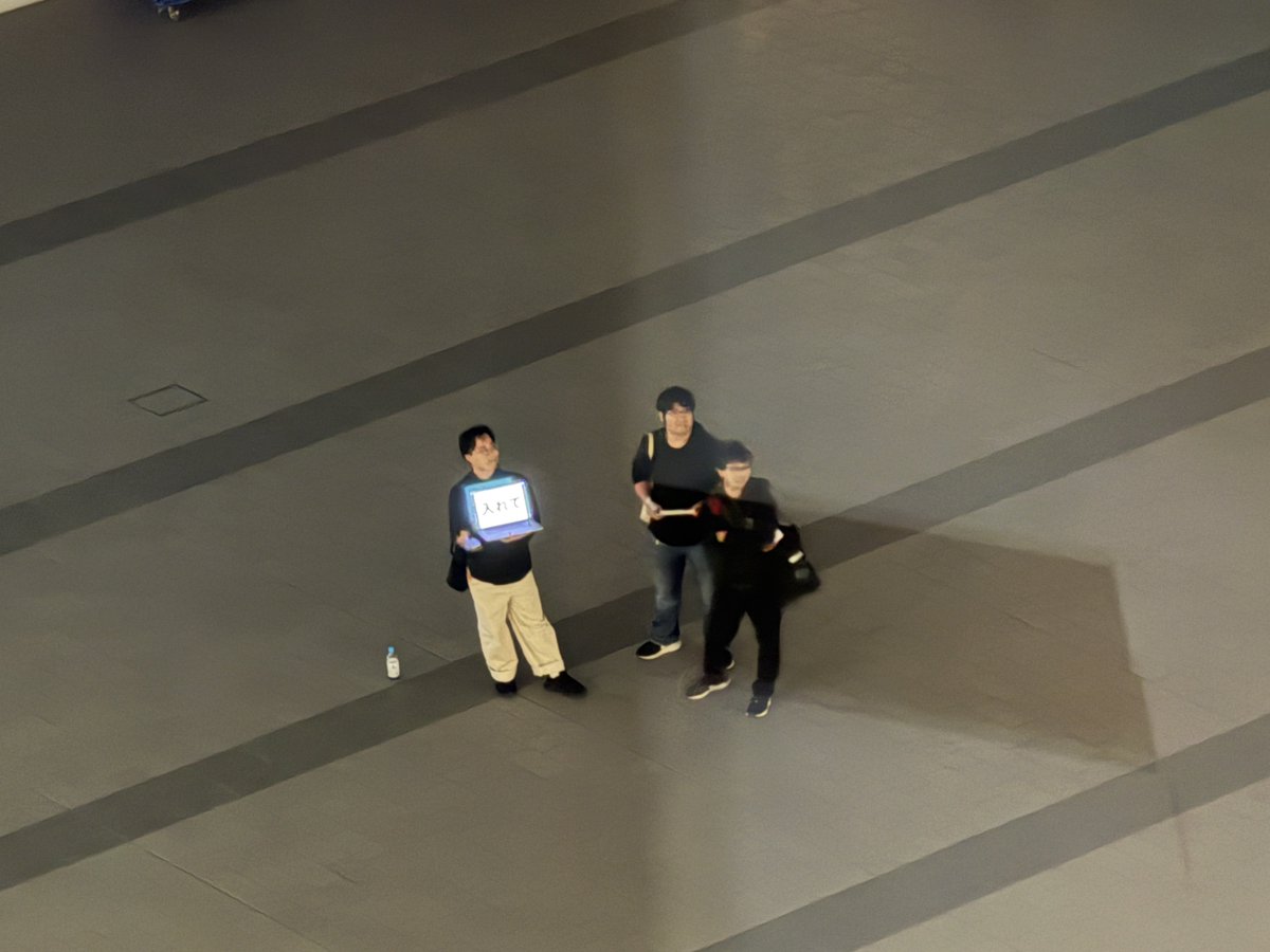 タカダニキ tweet media