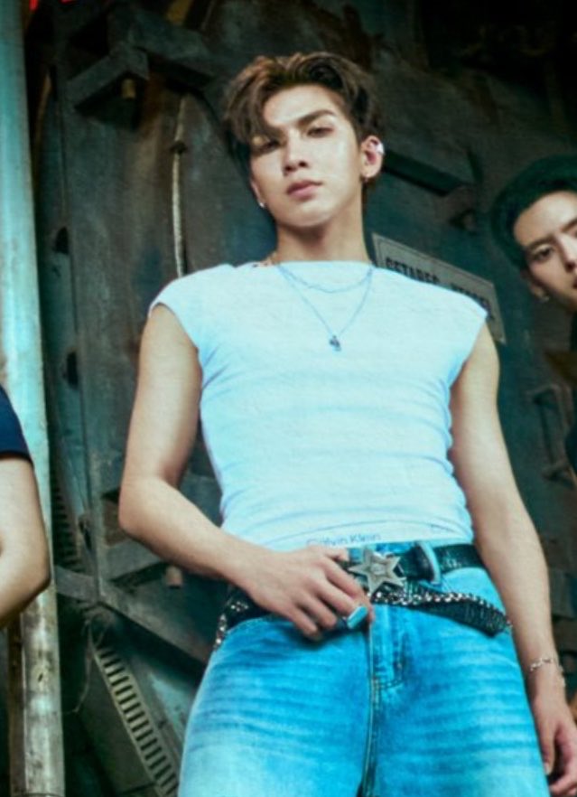 tonperthwboo tweet media