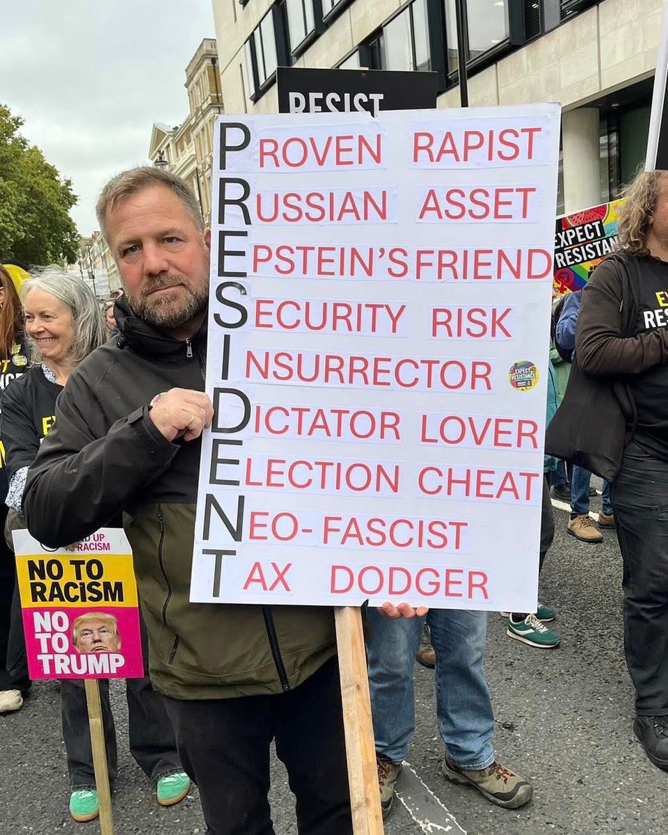 Terry Tony Pratchett tweet media