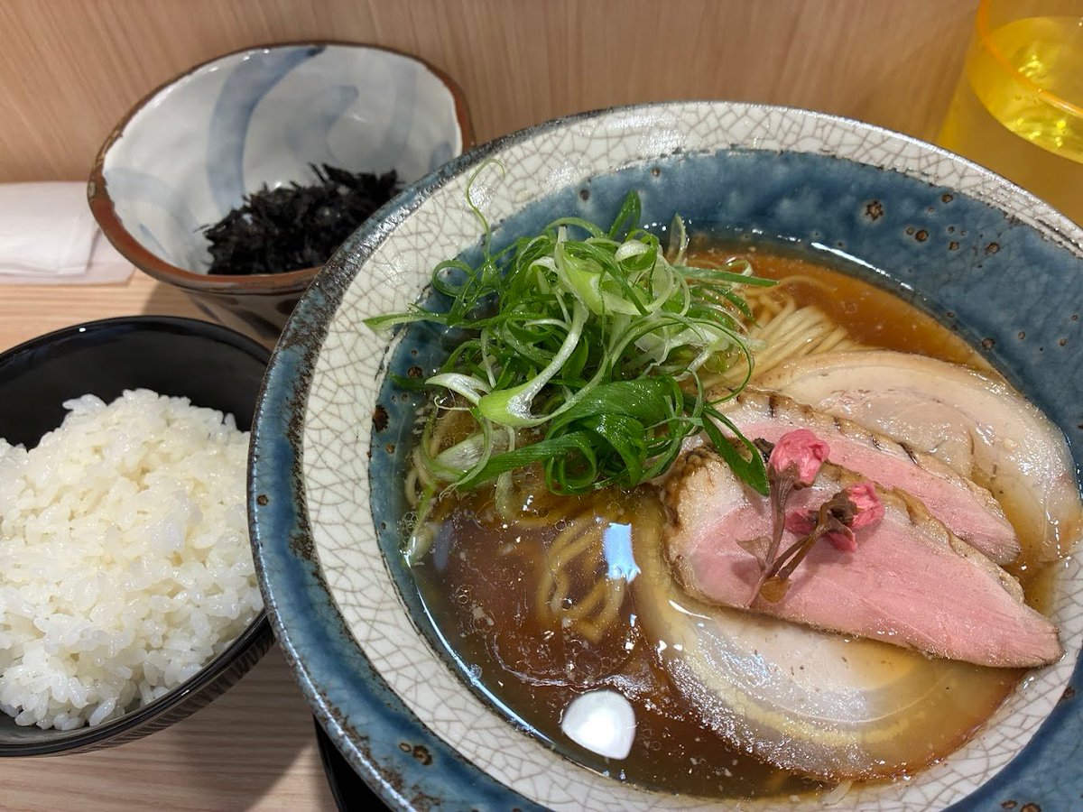 nobzoZ@RippletotheMoon tweet media