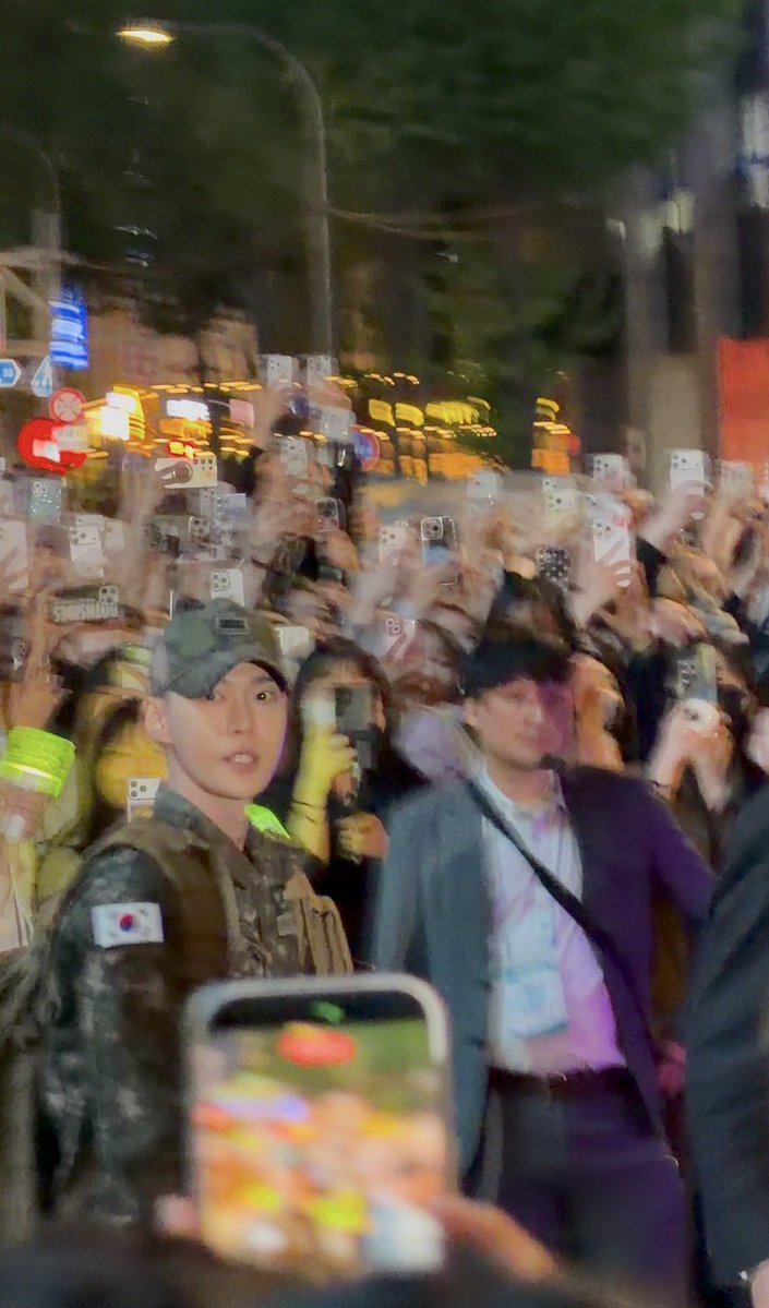 archioch tweet media