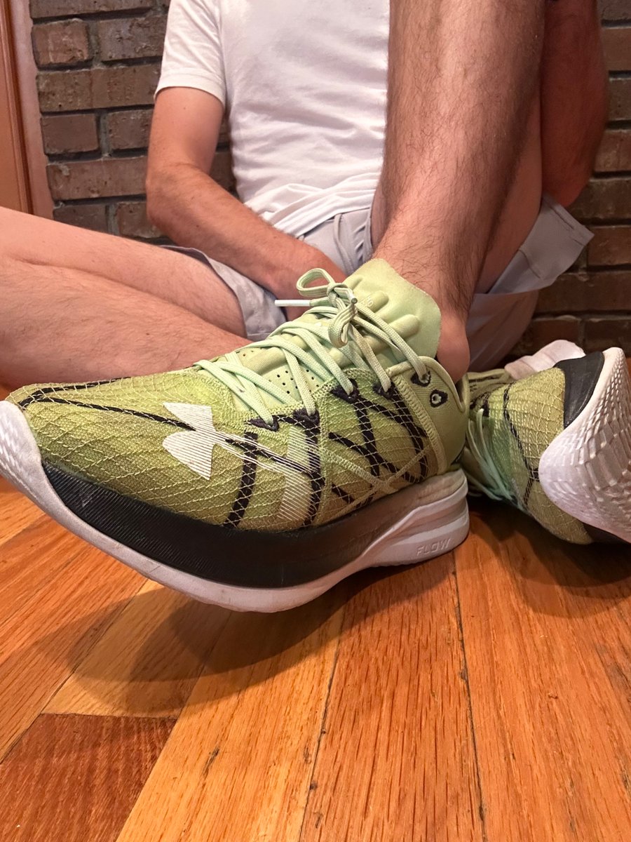 King California Feet tweet media