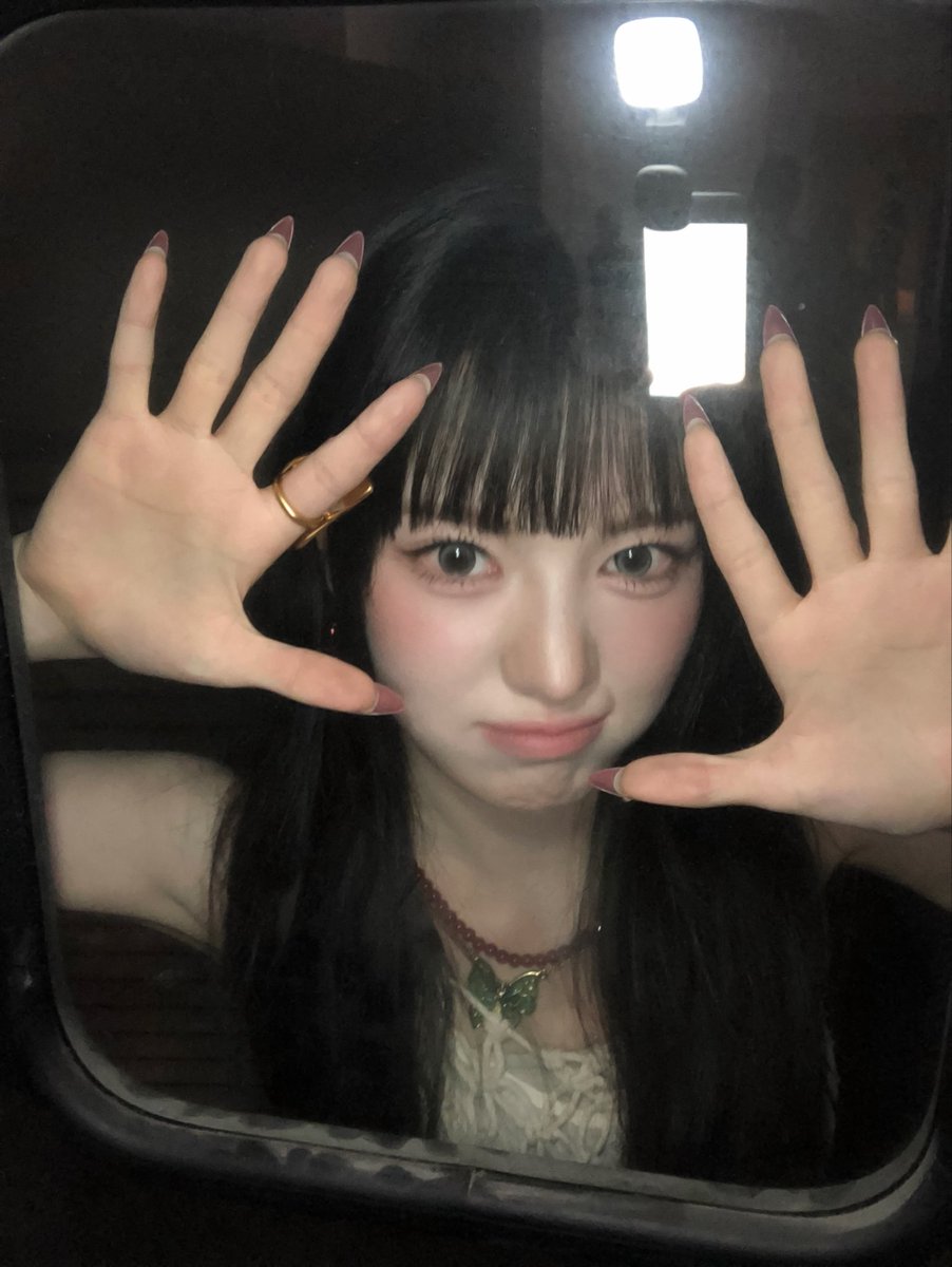 KiiiKiii_talk's tweet image. 티키 생일축하해 오늘 생일인데 모 먹고 싶어
내 사랑??💗💗

#KiiiKiii #키키 #SUI #수이