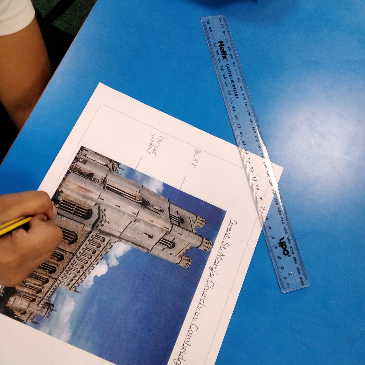 wyndclf's tweet image. Today in Art, the children looked at famous, religious buildings around the world. They worked in pairs to label the external features they observed. #Art #Sculptures #4B #WPS #Leightrust #SG12