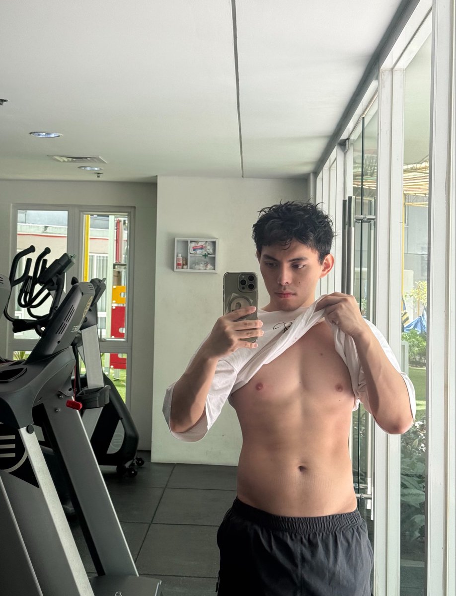 ivan tweet media