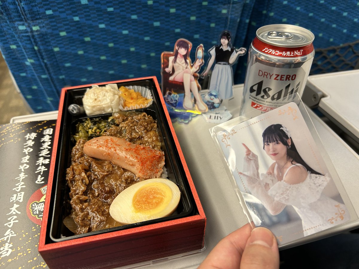 オセロン tweet media