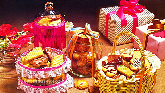 ぶんこ「レトロ菓子本はお好きですか？」5/4文フリP-40 5/5スパコミて45b tweet media