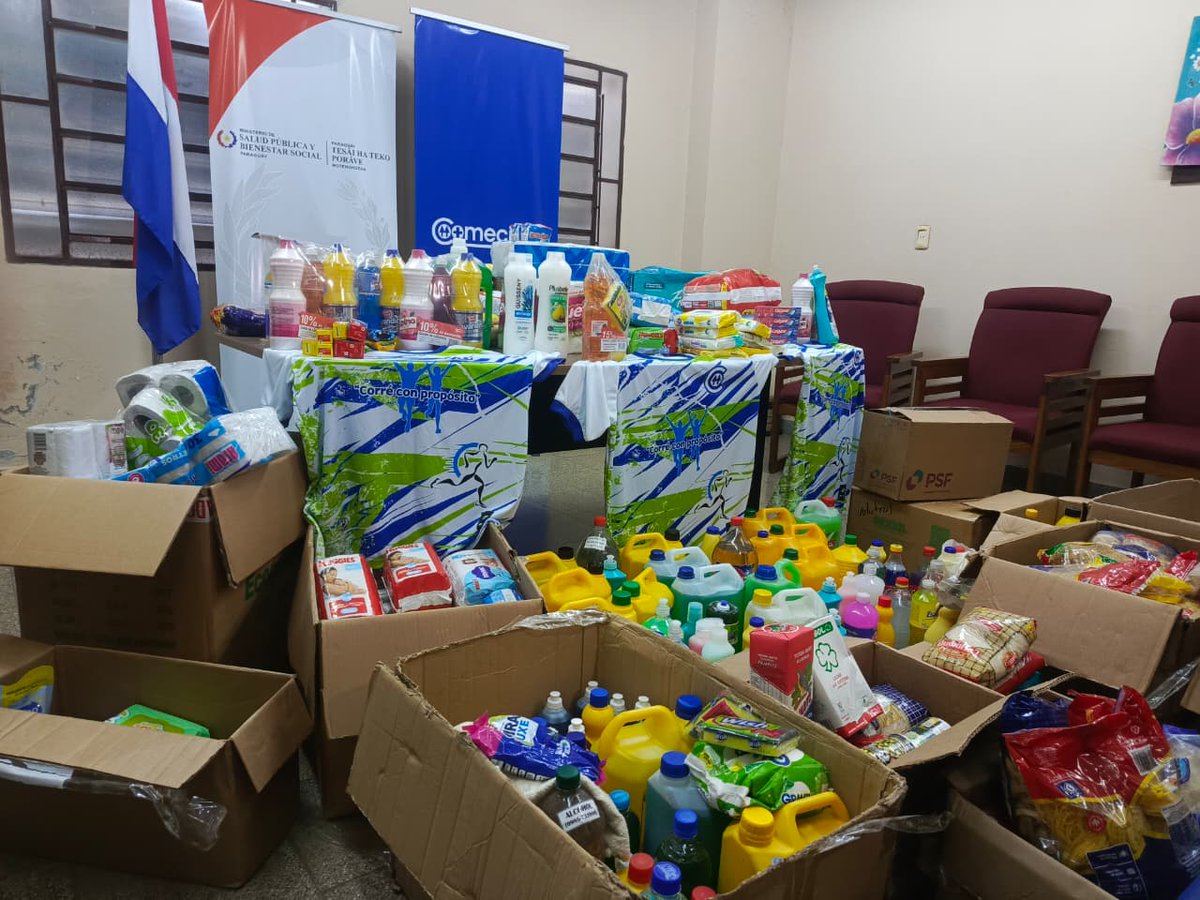 anchymartinez's tweet photo. ❤️ “Corré con Propósito” dejó huellas de solidaridad. acompañamos la entrega de aportes reunidos gracias a participantes, destinados a apoyar a pacientes y familias del HRE y del HGI. Víveres, insumos e higiene que se transforman en acompañamiento para quienes más lo necesitan. https://t.co/uqWGM7Ggds